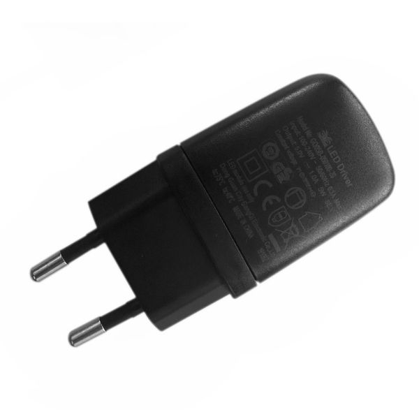 USB nabíjecí adaptér do sítě 5V/1A černý